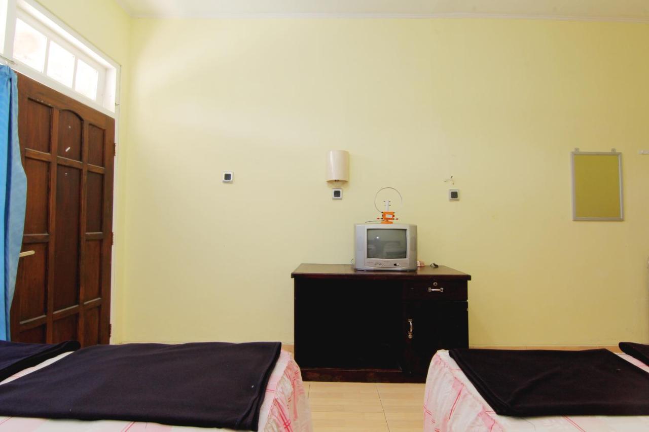 Hotel Wijaya 3 Kaliurang Ngoại thất bức ảnh