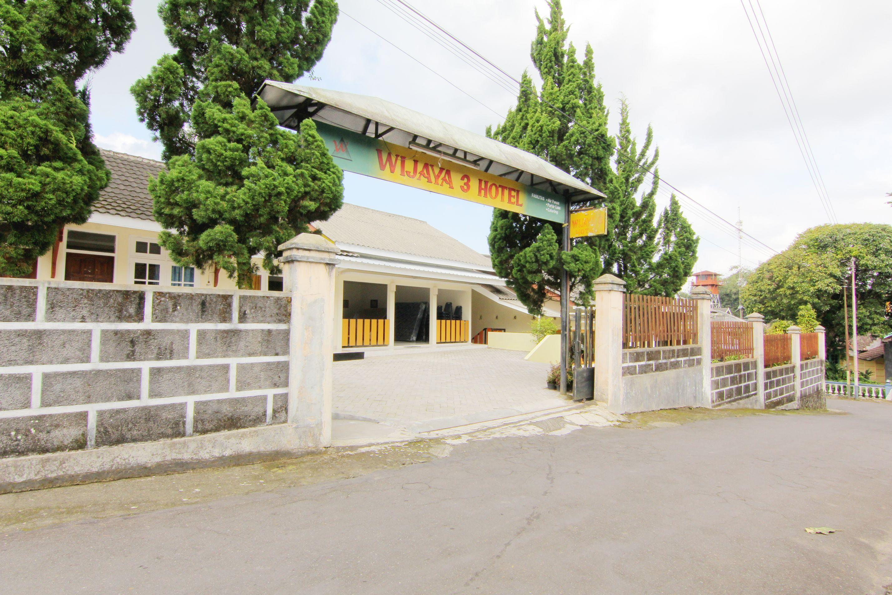 Hotel Wijaya 3 Kaliurang Ngoại thất bức ảnh
